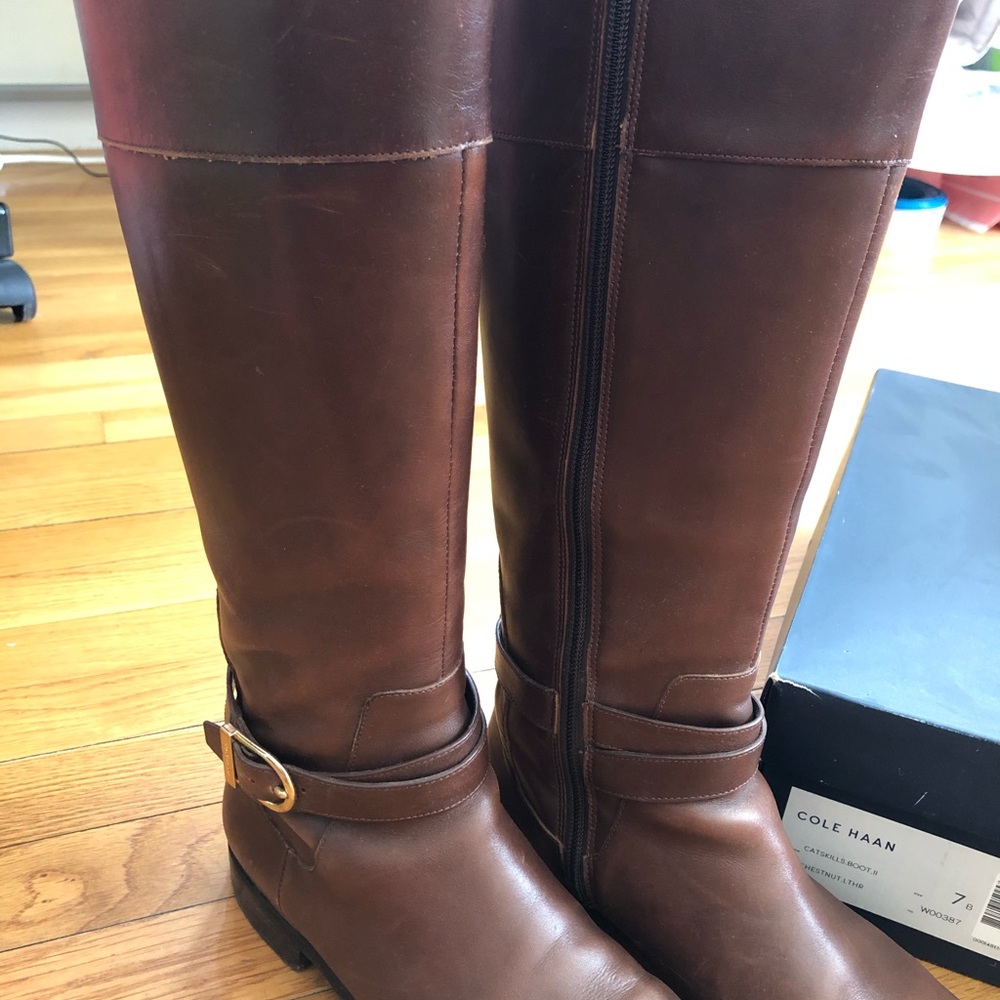 Boots - Picture 3 of 4